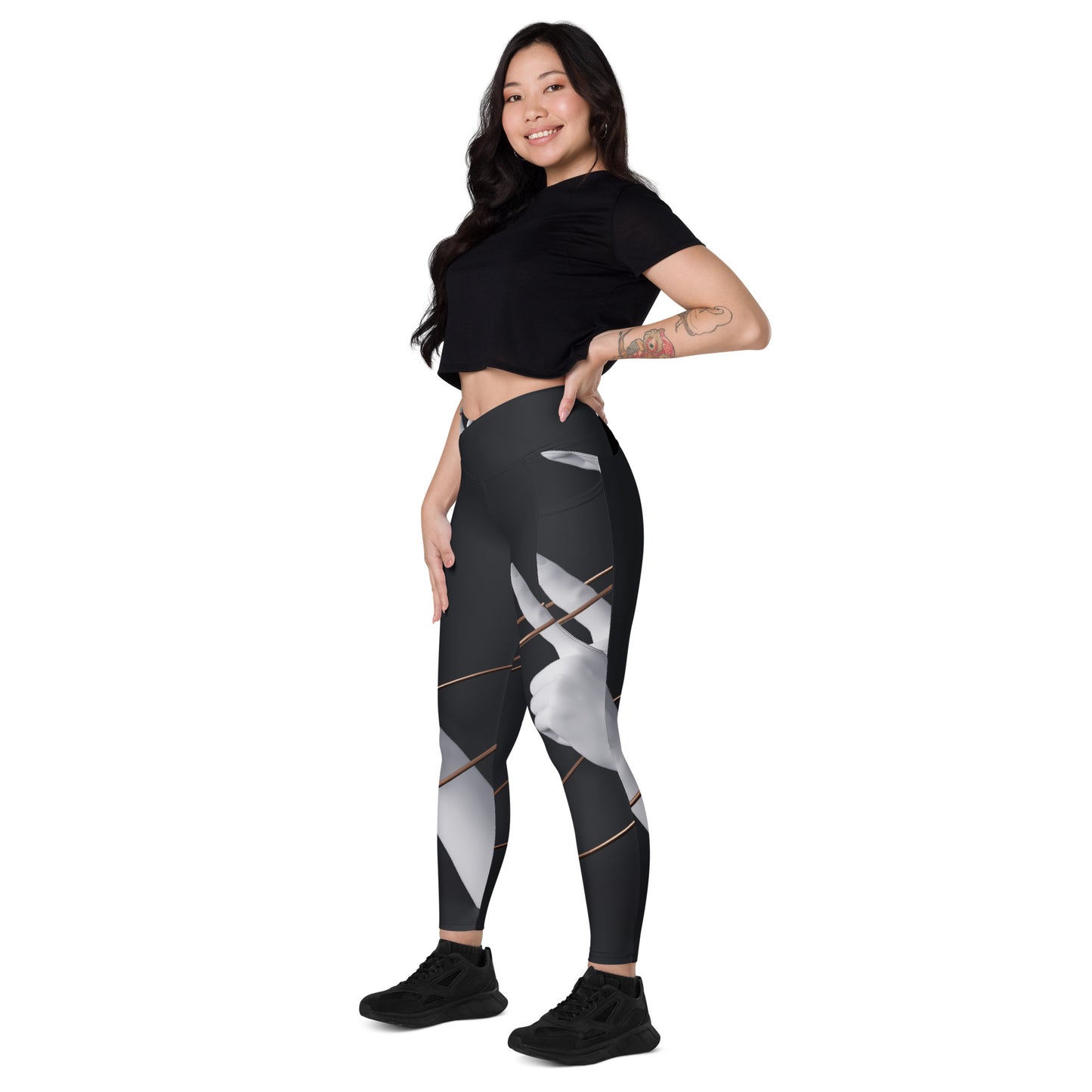 Crossover leggings with pockets