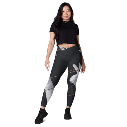 Crossover leggings with pockets
